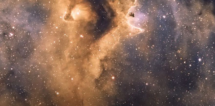 Smalbåndsbilde av sjeletåken i Cassiopeia.