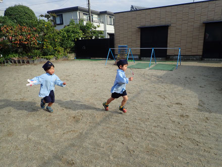 ぼくのトンボははやいぞ〜！