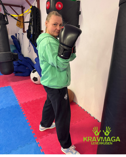 Selbstverteidigung Leverkusen Langenfeld Köln Düsseldorf Opladen Monheim Burscheid Leichlingen Boxen Kickboxen Opladen Kampfkunst Kampfsport Krav Maga Seminare Workschops Workschop Seminar Frauen Kinder Erwachsene Weiterbildung Werte therapeutisches Boxen