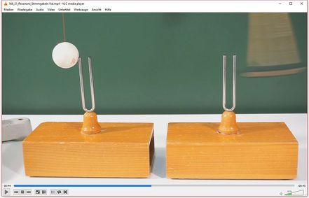 Experiment zur Demonstration von Resonanzerscheinungen an Stimmgabeln