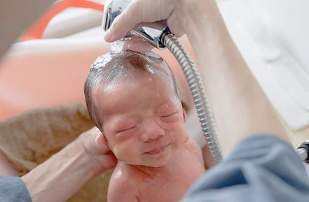 助産師外来 母乳や授乳の相談 乳房ケア おっぱいマッサージ 沐浴指導