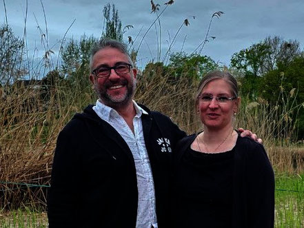 Yvonne Mayer Reutlingen Tübingen Bochum Wattenscheid Psychotherapie Körperpsychotherapie IoPT Aufstellen Entwicklungstrauma Bindungstrauma Dami Charf Franz Ruppert Franz Renggli Healy Neurogenes Zittern Verbundatmen Rebirthing Authentische Wurzeln Olbrich
