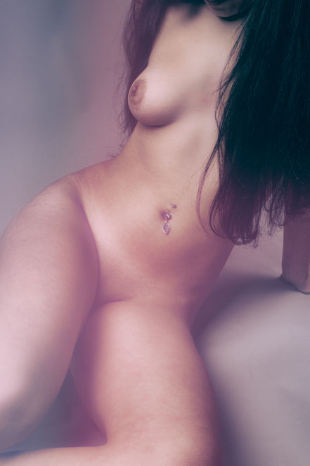 Akt Porn PornArt Aktfotografie Beauty Nude Nudeart Dessous Studiophotography Photostudio CaughtMoments Fotoshooting Photoshooting Naked  Rastatt Bühl Baden-Baden Achern Rheinmünster
