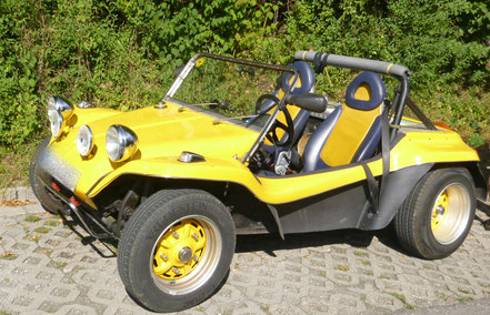 gelber Strandbuggy