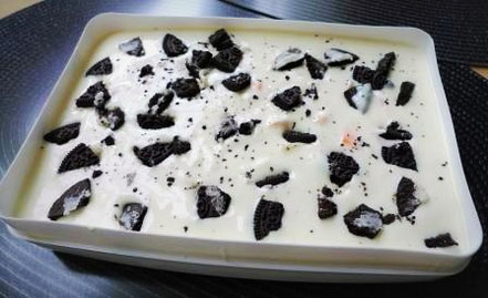 kleiner Joghurt Quark Kuchen ohne Backen in der Kuchenform