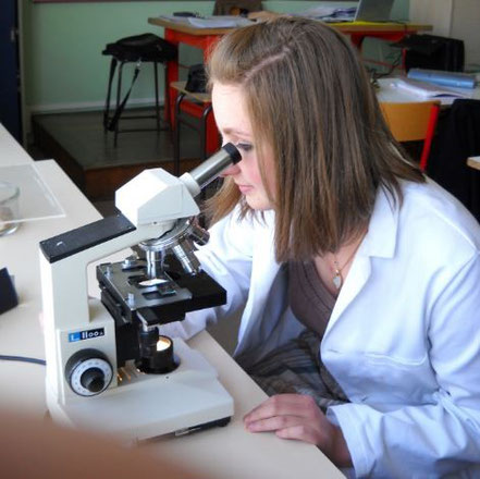 Microscopes d'enseignement dans les Collèges, Lycées et Facultés révisés par Claude Gonon Microscopie