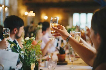 Familienfeiern, Geburtstage, Weihnachtsfeiern, Trauerfeiern und Gesellschaften im Restaurant Rosengarten Loerrach