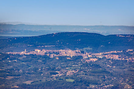 Perugia e il Trasimeno viste dal Monte Subasio