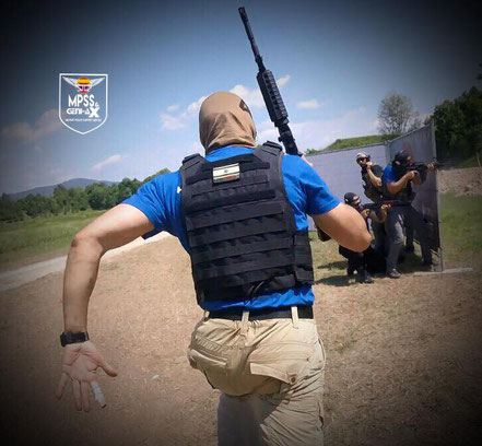 Tactical response during the Close Protection Operations in Hostile Environments Course.