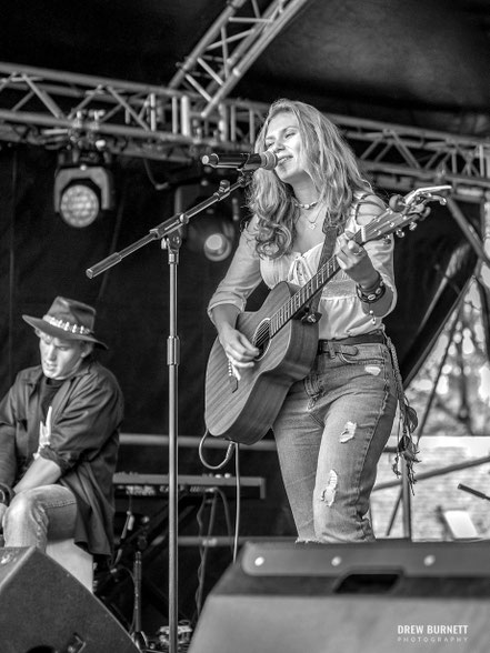 zoee, zoee tribe, zoee singer, zoee country music, zoee & the band, country artist, country music, pop country, unsigned, singer, songwriter, country music, country to country, zoee official, zoee and the band