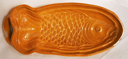 alte Kohrener Keramik Fischform 