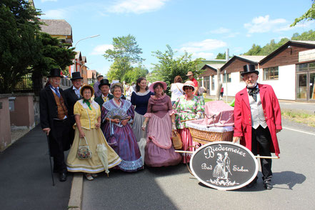 Gruppenbild aller Biedermeier