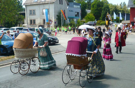 Die Frauen mit den Kinderwagen