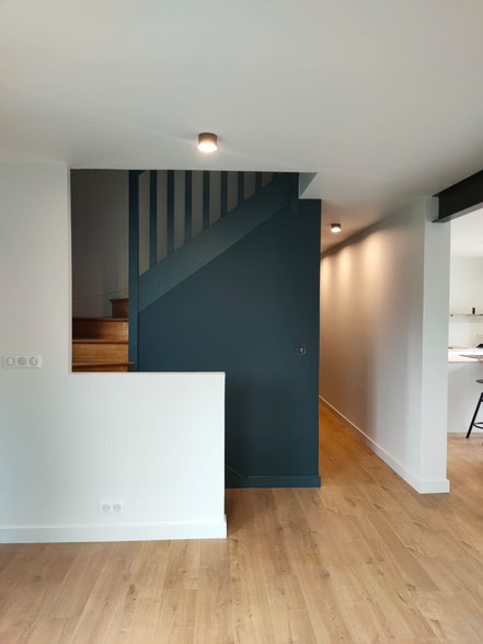 Architecte d interieure-Décoratrice - Quimper- Concarneau-Fouesnant-Bénodet- Finistère - Morbihan. Création d'espaces intérieur - Décoration - Agencement - Architecture- Rénovation-Couloir- Entree