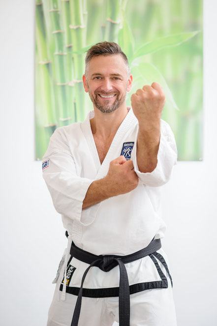 Robert Rath Personaltraining Stefan Roitner TeakWonDo Rosenheim Kampfsport Kampfkunst schwarzer Gürtel Robinson 