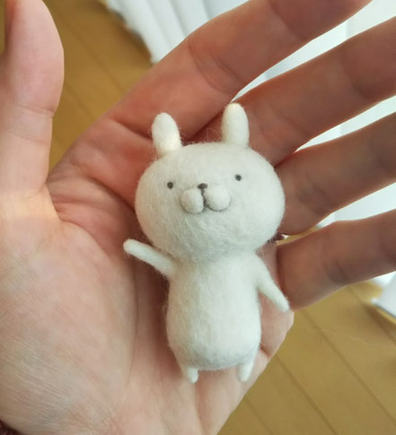 羊毛フェルト うさまる マスコット