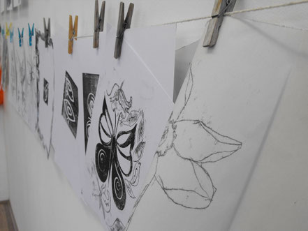 Work samples at a monoprinting printmaking workshop