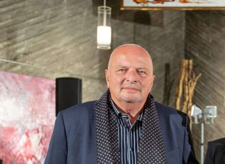 Manfred Dahmen leitet u.a. das Amt für Weiterbildende Fantasie