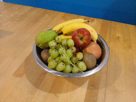 Frisches Obst und Gemüse jeden Tag sowie frisch gekochtes Essen zum Mittag