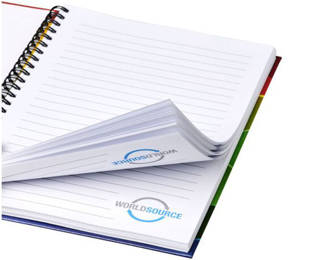 Cuaderno corporativo anillado con hojas rayadas personalizadas y separadores multicolor, ideal para uso empresarial en Lima