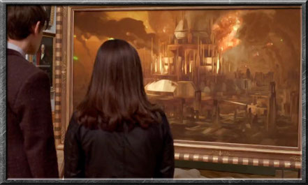 Clara und der elfte Doctor stehen vor einem Gemälde aus Gallifrey