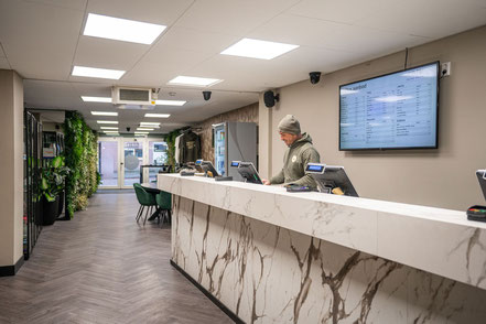 coffeeshop de pijp zwolle inside counter