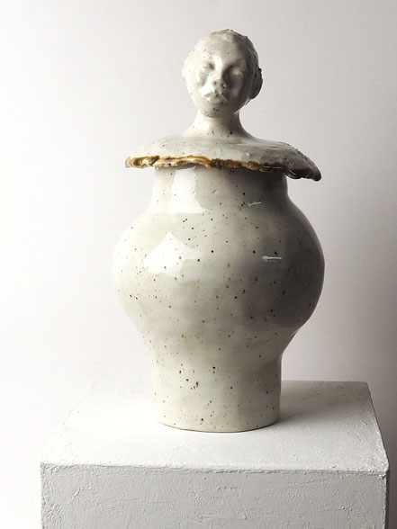 Keramikkunst Skulptur Deckelgefäß Vase Kunst von Conni Altmann