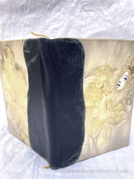 handgemachtes künstlerisches Buch Sonnenkind mit Leder