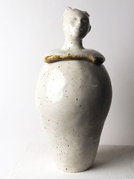Keramikkunst Skulptur Deckelgefäß Vase Kunst von Conni Altmann