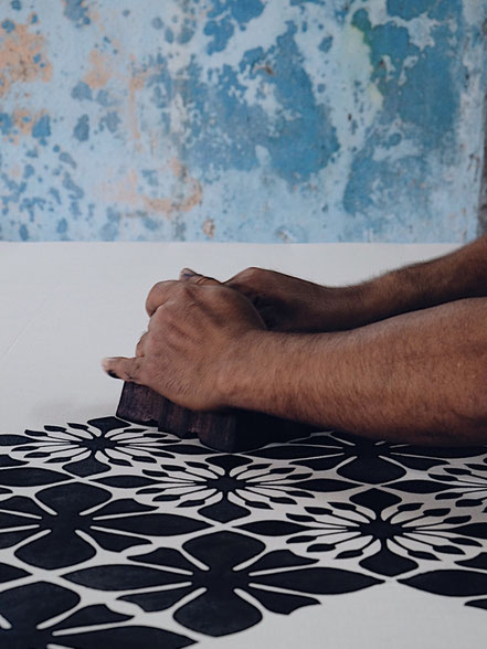 Discover our bespoke extended blockprint workshops meticulously designed for individuals, educators, students, and participants from group tours, all seeking profound insights into the art of block printing.