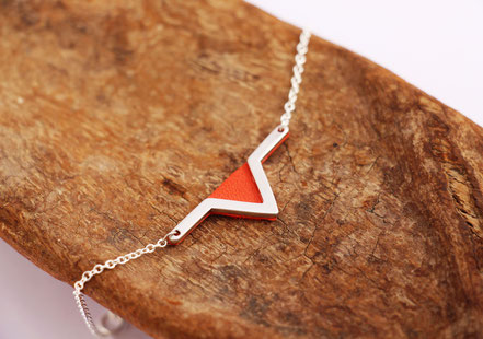 sarayana - bracelet triangle géométrique - cuir véritable - rouge vermillon - fait main