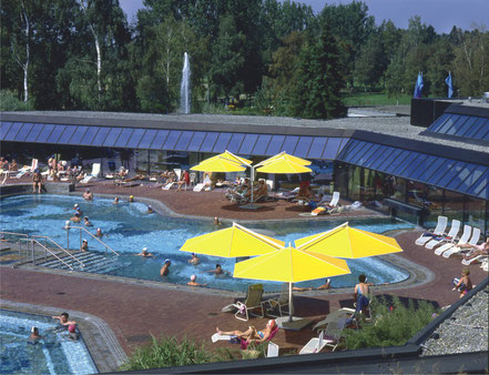 may Sonnenschirm Rialto Schwimmbad Großostheim