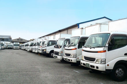 トラックドライバーなど前職は様々