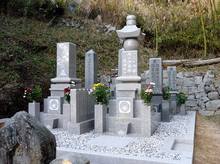 有名人のお墓に多い万成石の和墓 - 岡山産万成石(まんなりいし 有名人のお墓に多い万成石の和墓 - 岡山産万成石(まんなりいし