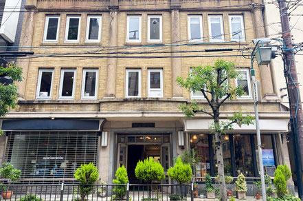 大阪市西区京町堀の安田ビル外観