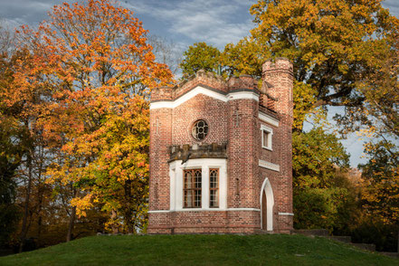 Schlangenhaus im herbstlichen Luisium