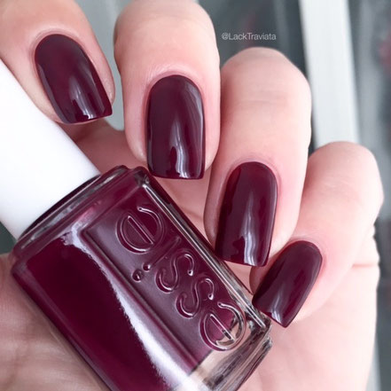 swatch essie in the lobby by LackTraviata