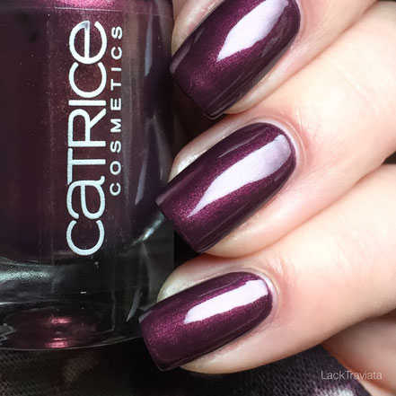 swatch First Class Up-Grape Catrice Cosmetics