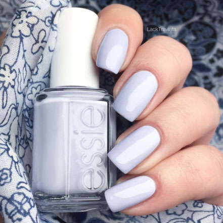 SWATCH essie virgin snow