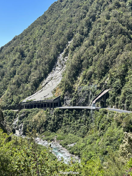 Autoweg door Arthur's Pass