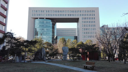 中国語学留学　北京語言大学　総合楼外観