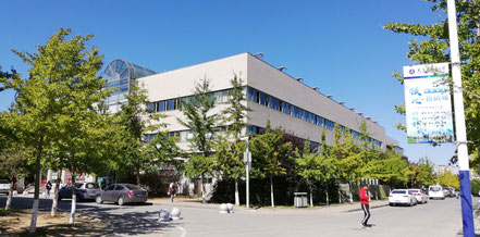 中国語学留学　大連外国語大学　総合楼