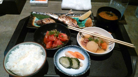 中国語学留学　日本食　看板の無い店