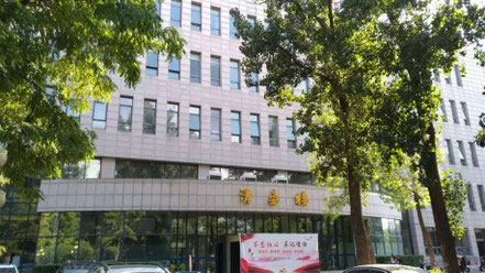 中国　北京語言大学　请晏楼（学生食堂）