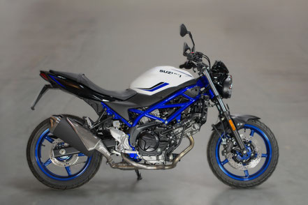 TAI-Bikeparts-Kennzeichenhalter auf Suzuki SV 650