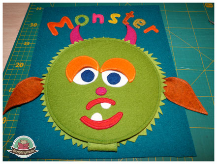 Sew along Quiet book Monsterbuch Spielbuch Stoffbuch Activity Buch Softbook Reisespielzeug Nähanleitung Schablonen kostenlos ein Spielbuch nähen Feinmotorik Kleinkind Fingerfertigkeit Verschlüsse lernen