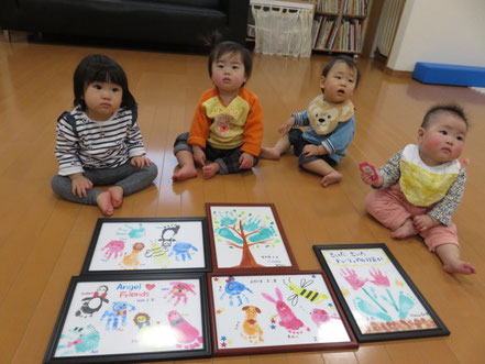 ベビー対象「ほっとタイム」 手がた・足がたアート