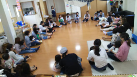 広場 午前中の親子あそびプログラム