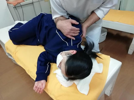 肩甲骨の調整
