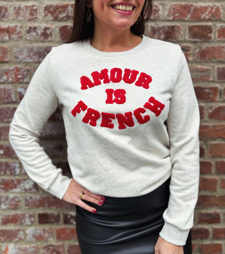 VETEMENT FEMME SWEAT AMOUR IS FRENCH JUBYLEE ROUGE